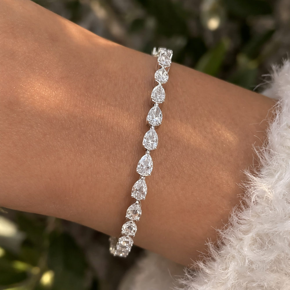 Pear Cut Lab Grown Diamond Bracelet